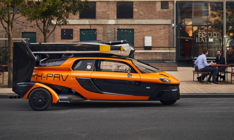 “World’s first flying car” is street legal