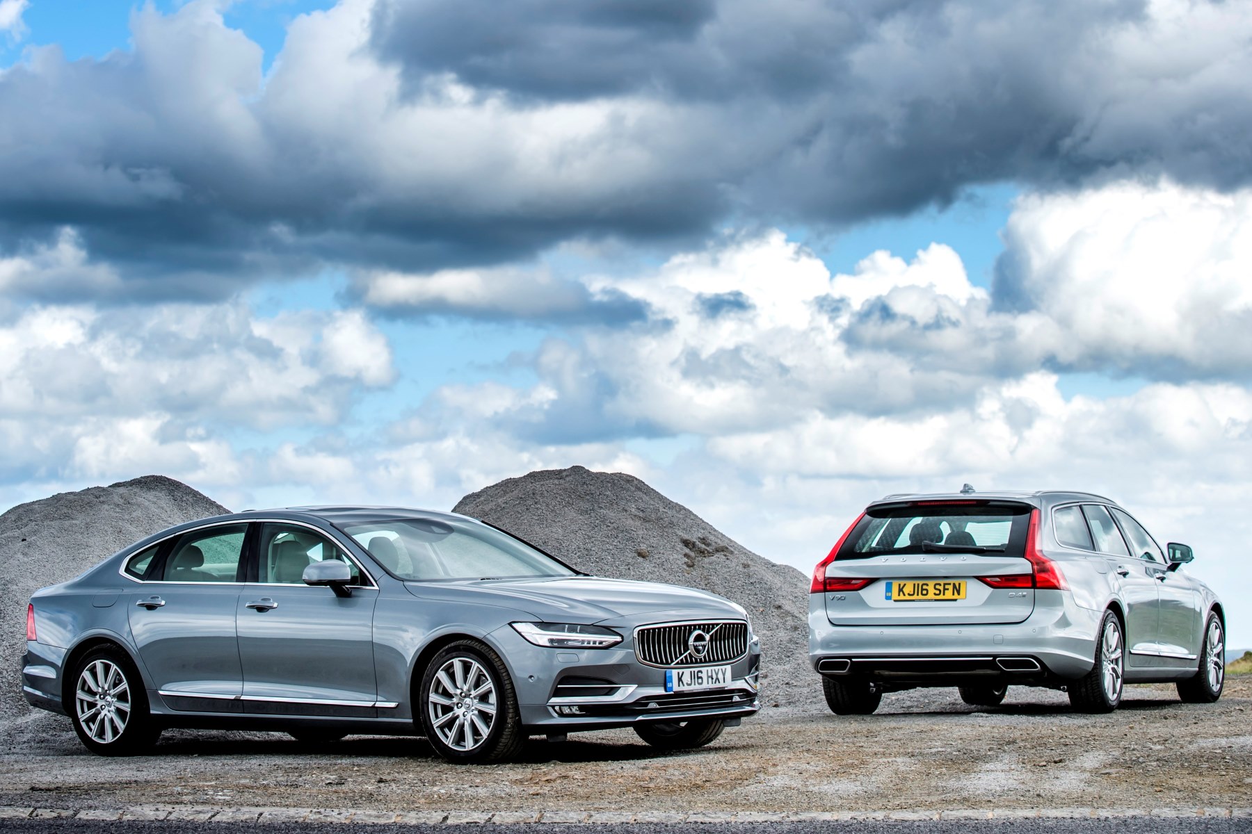 Volvo S90 and V90: twin test